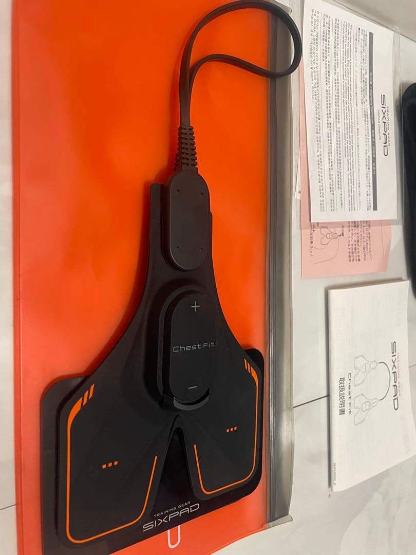 SIXPAD Chest Fit EMSトレーニング シックスパッド