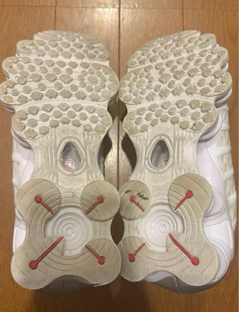 最終値下げ！Nike Shox ホワイトスニーカー