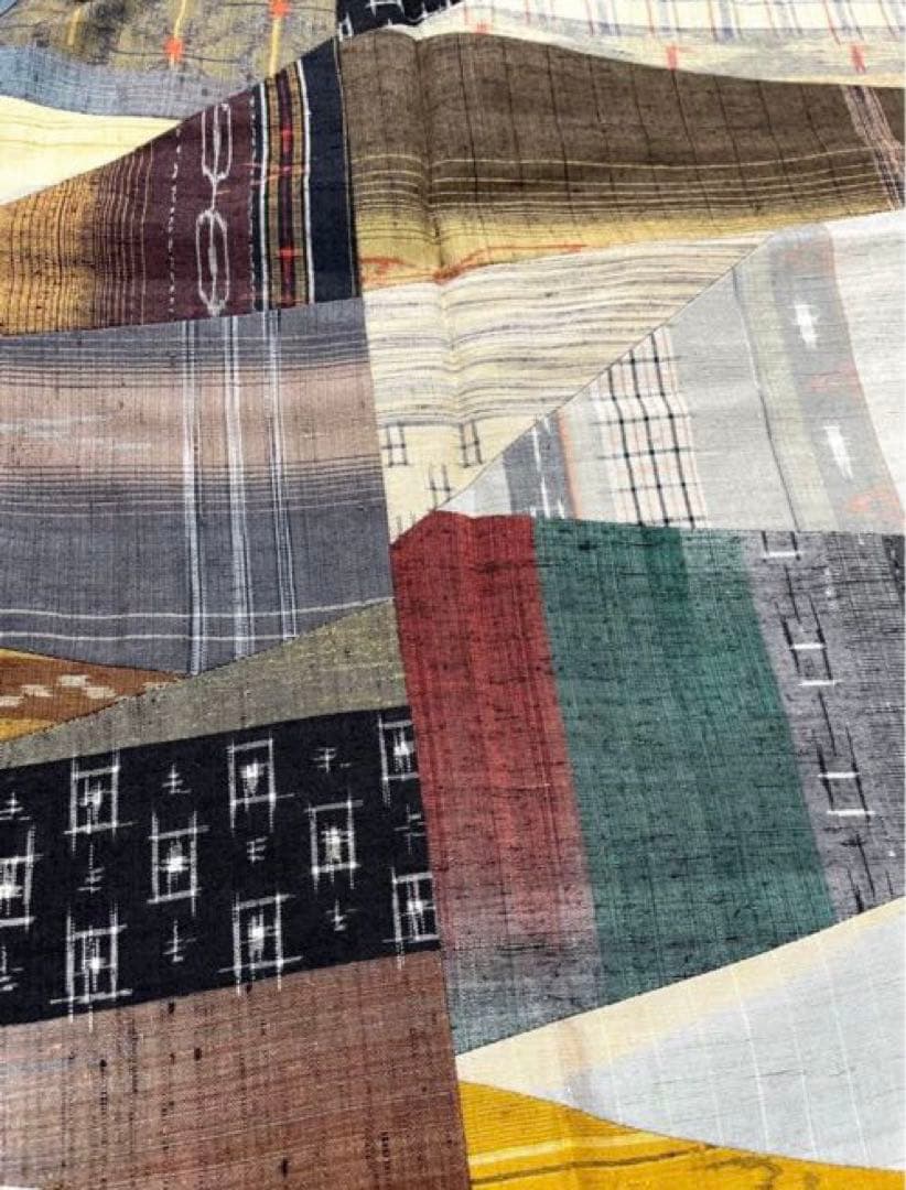 総切り嵌め 贅沢な逸品 赤の通し裏 真綿紬