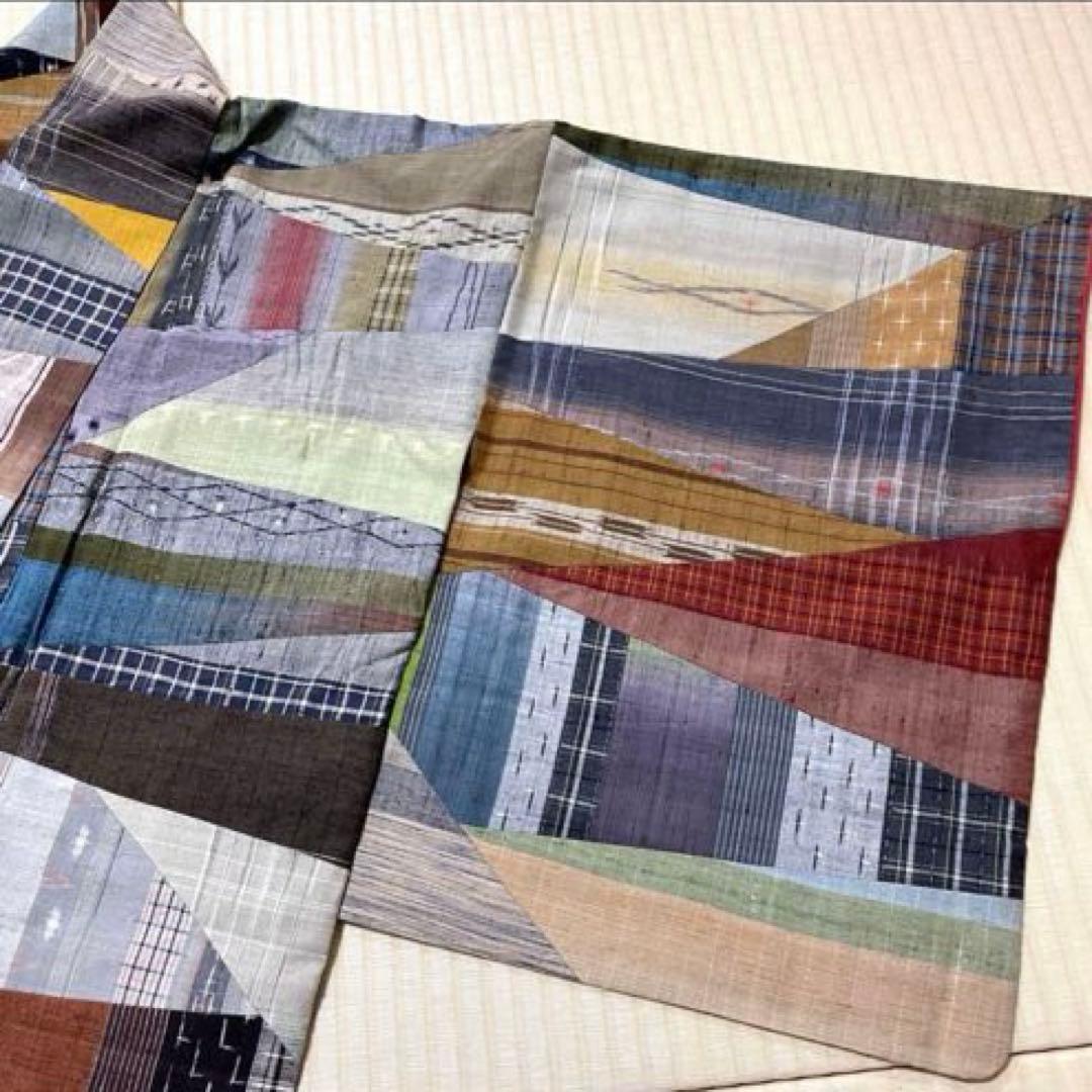 総切り嵌め 贅沢な逸品 赤の通し裏 真綿紬