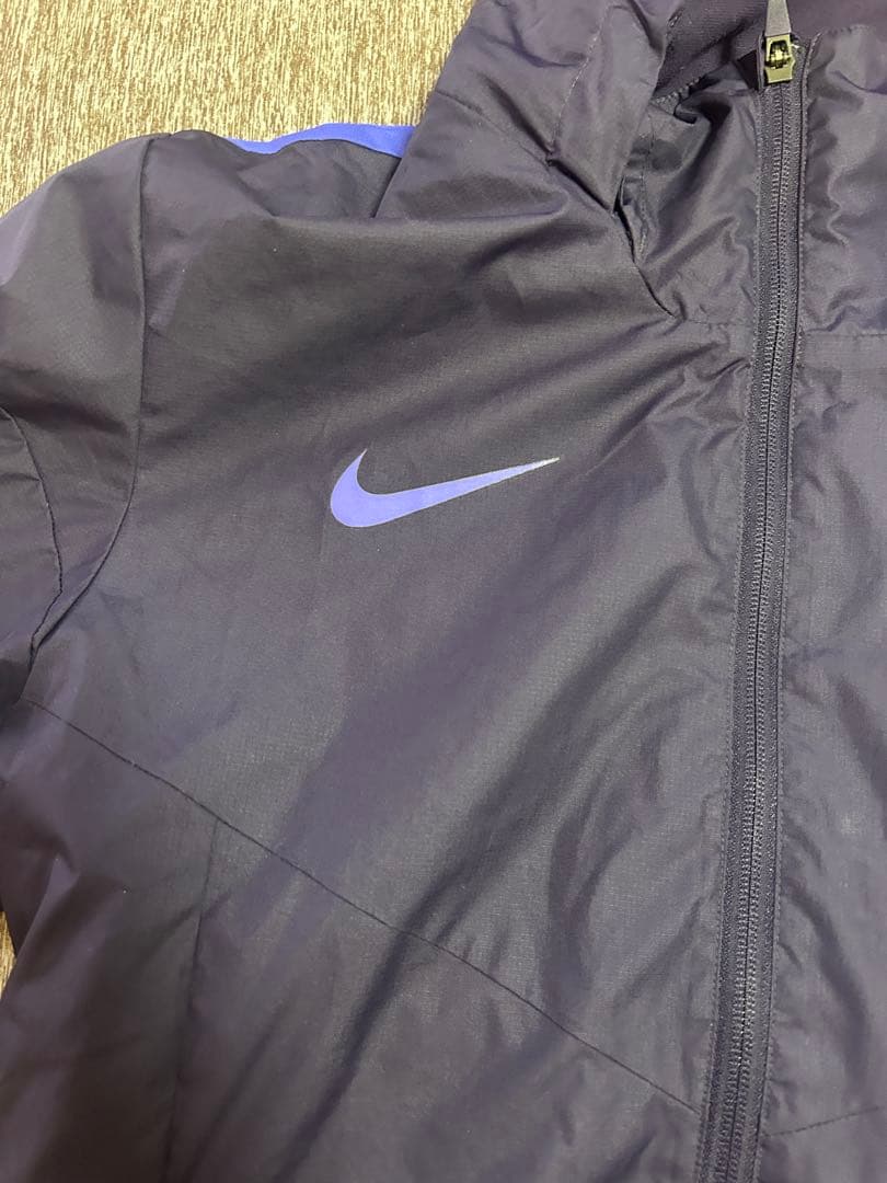 サンフレッチェ広島　2017 支給品　フード付きウィンドブレイカー