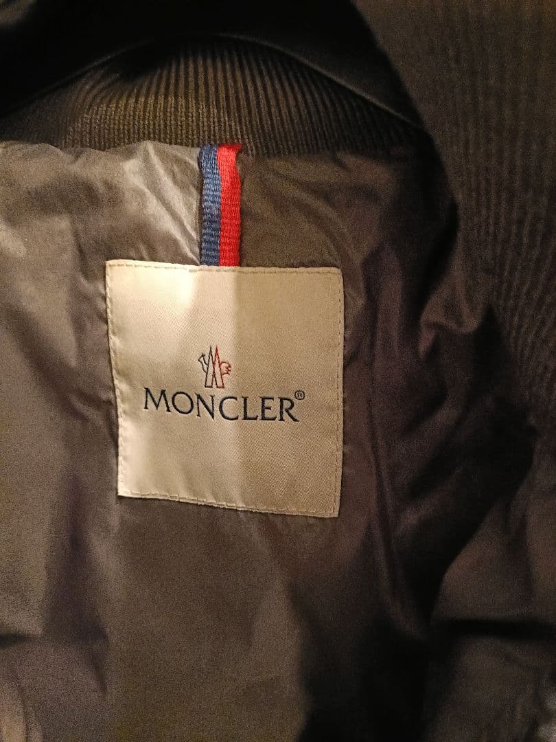 正規品　モンクレール　ダウンベスト