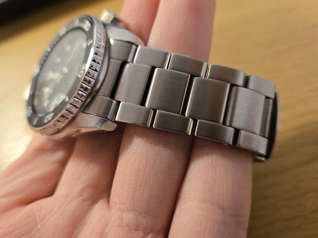 SEIKO5 sbsa225　FKMラバーストラップ付き　自動巻き