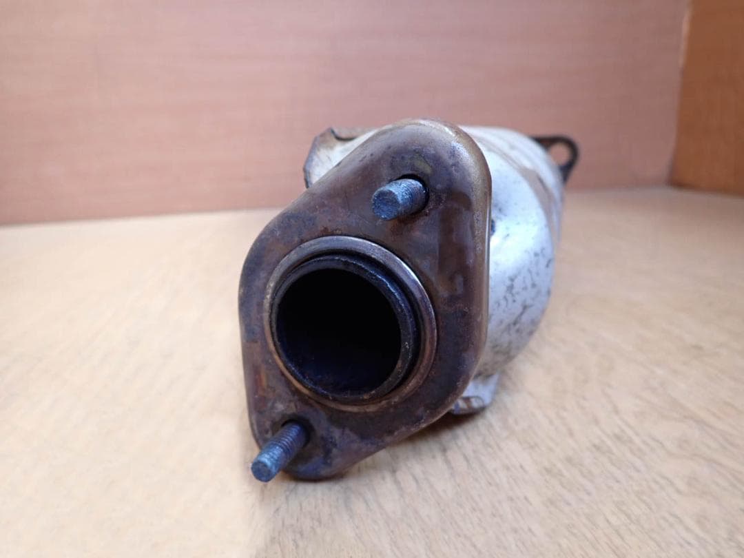 H17 ミニキャブ U61V 2WD 触媒/ショクバイ/しょくばい 98922