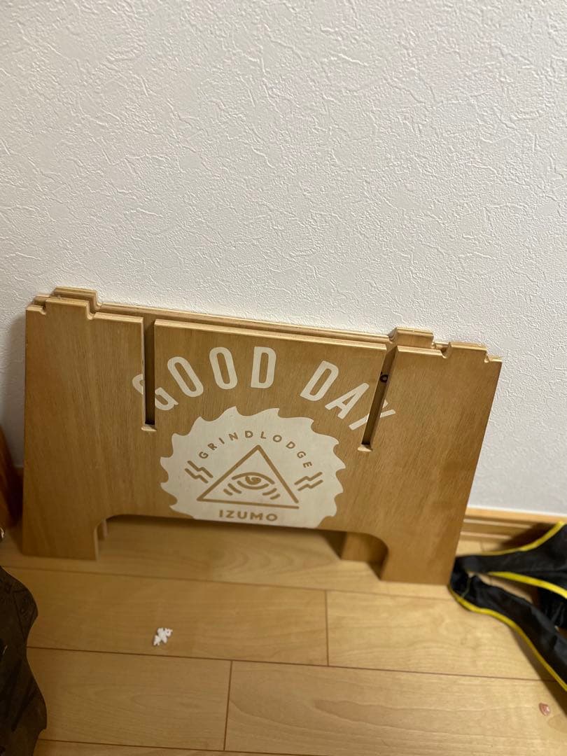 GOOD DAY GRIND LODGE ギア型テーブル　グラインドロッヂ