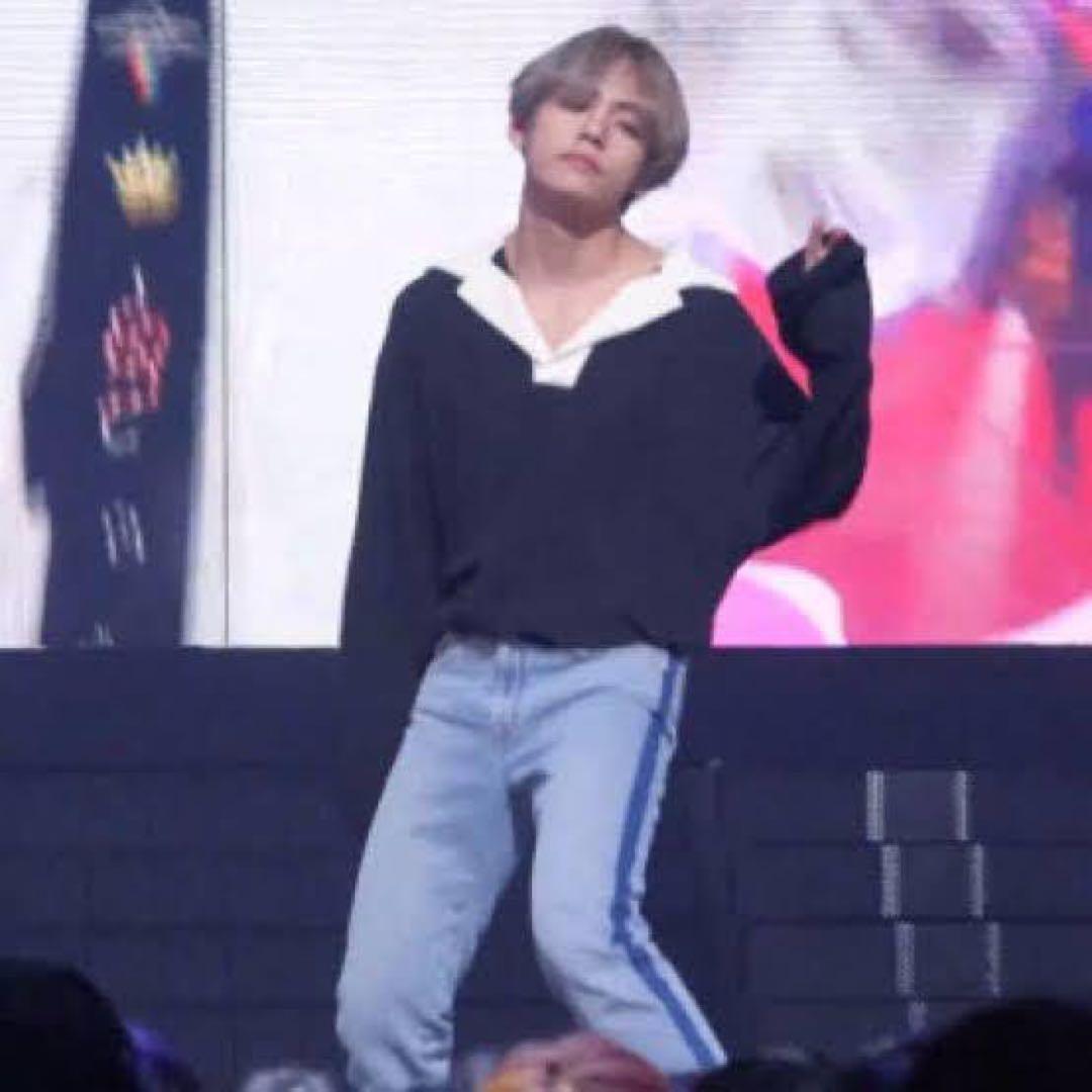 BTS V着用　VUIEL RUGBY SHIRT