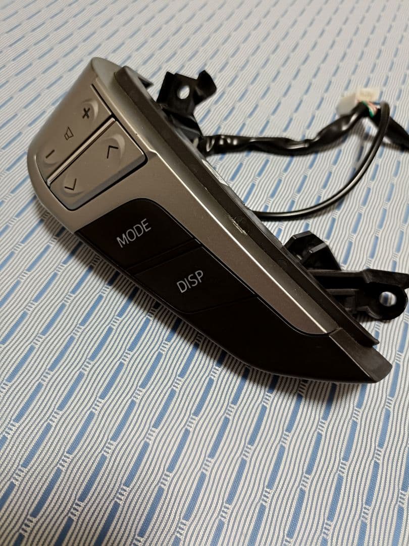 20 アルファードヴェルファイア純正OPステアリングスイッチ ハンズフリー 良品