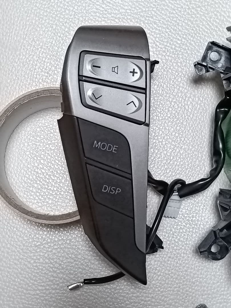 20 アルファードヴェルファイア純正OPステアリングスイッチ ハンズフリー 良品