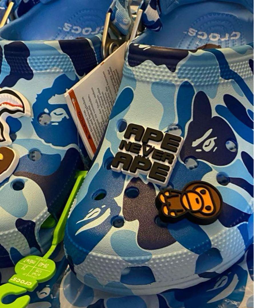 A BATHING APE®︎ × Crocs Clog \"Blue\" 23CM
