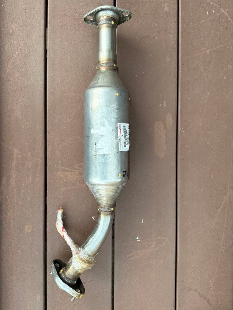 S402M タウンエース/ライトエース 触媒　フロントパイプ