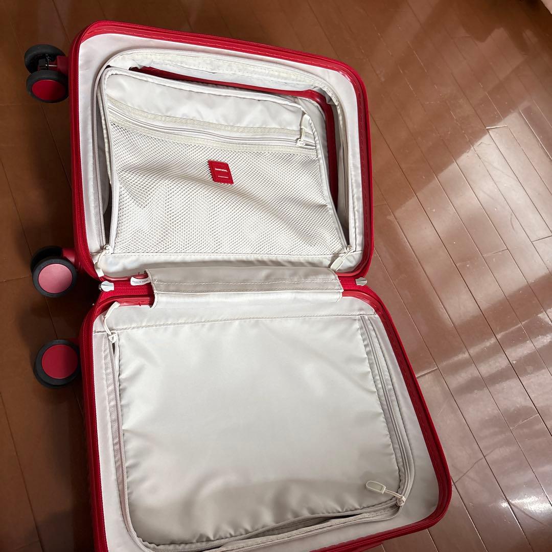 innoker 赤いキャリーケース 4輪