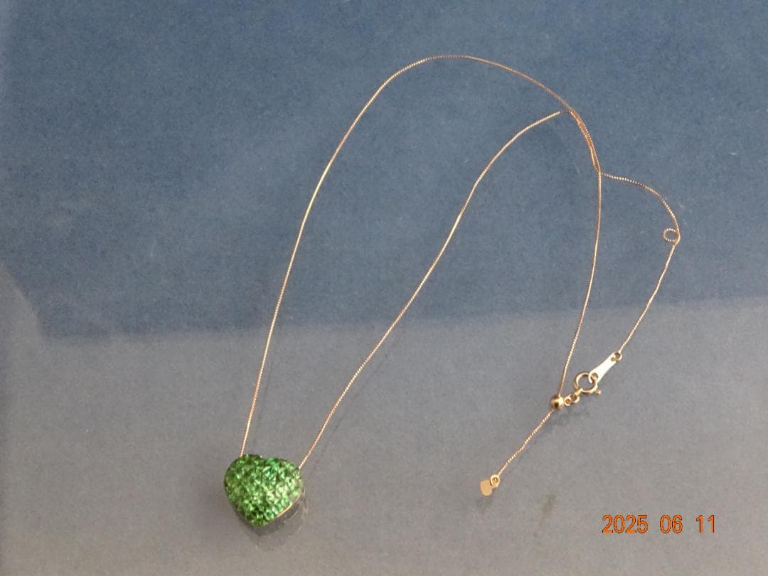 新品　K18 グリーンガーネット（3カラット）　ネックレス　鑑別書付き