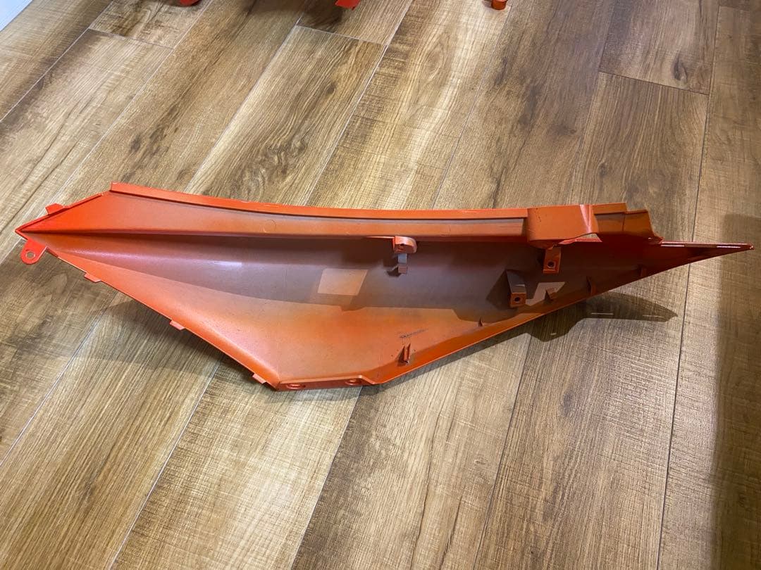 23年モデル CYGNUS GRYPHUS オレンジ