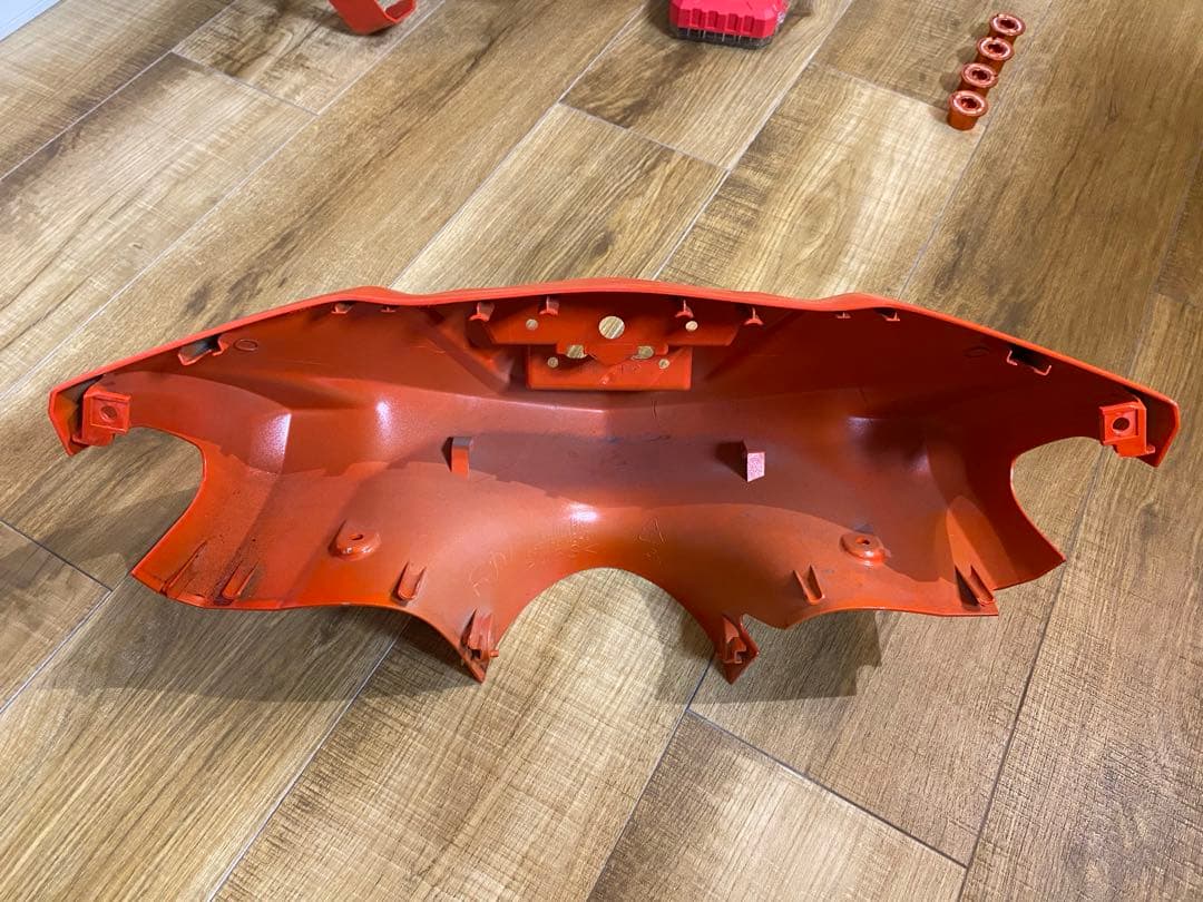 23年モデル CYGNUS GRYPHUS オレンジ