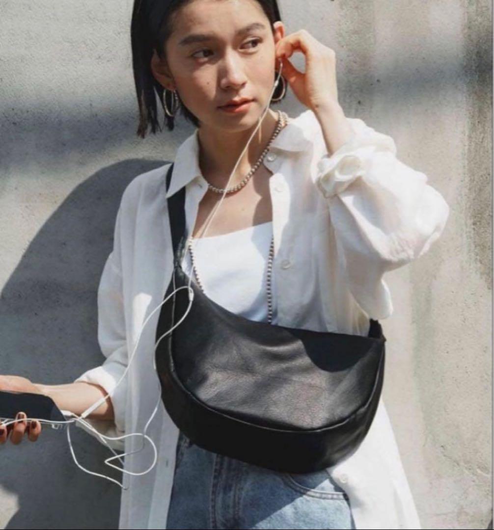 ラシット　ラウンドショルダーバッグ　ソフトレザー　美品