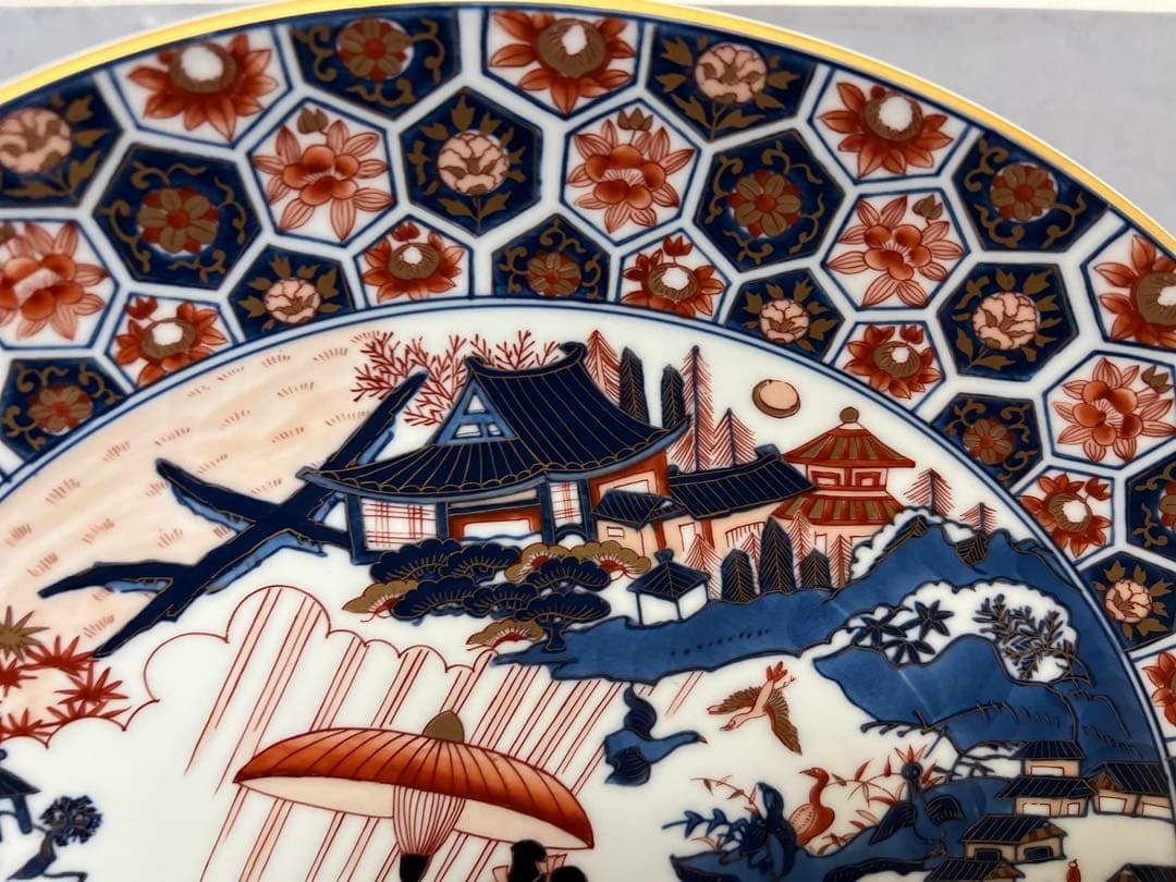 伊万里　松右衛門　飾り皿　大皿　色絵傘美人文大皿写し　近江八景之図　金彩
