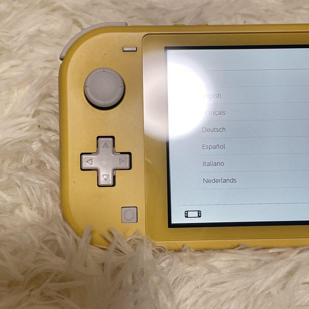 ニンテンドースイッチ ライト イエロー本体