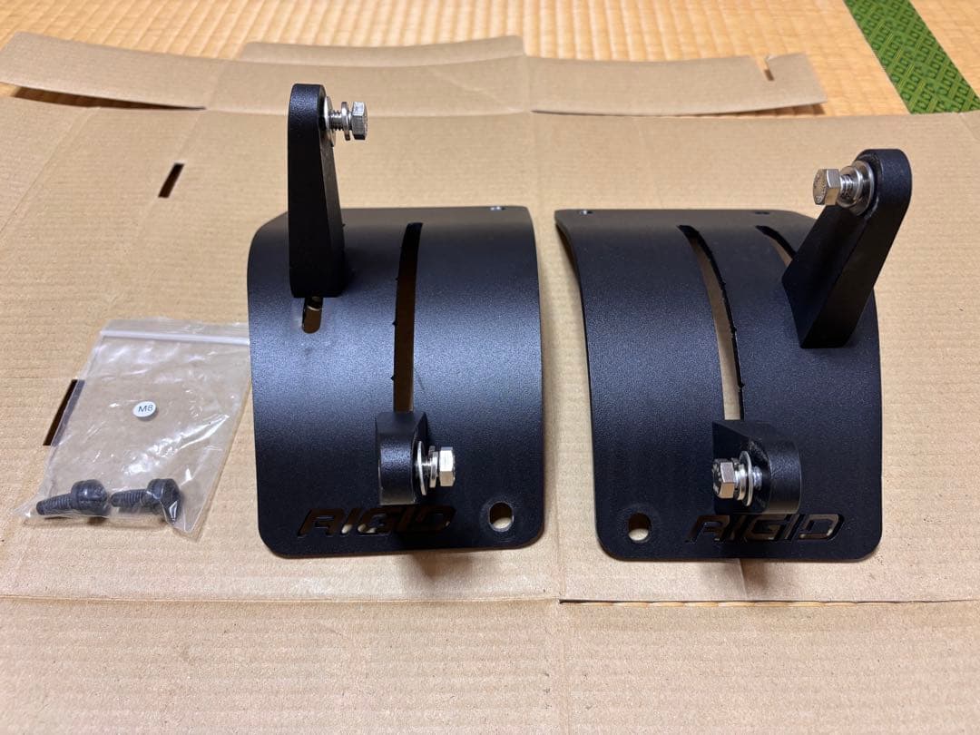 JEEP ラングラー　RIGIDライト用マウント