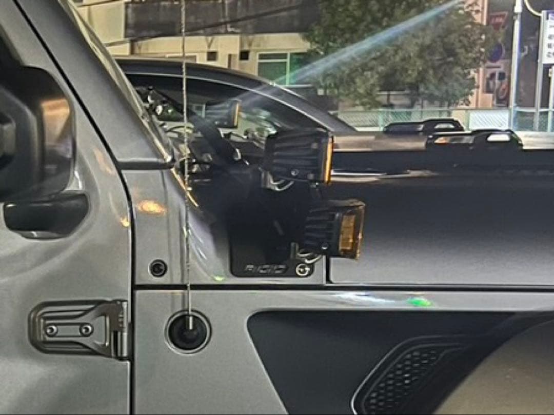 JEEP ラングラー　RIGIDライト用マウント