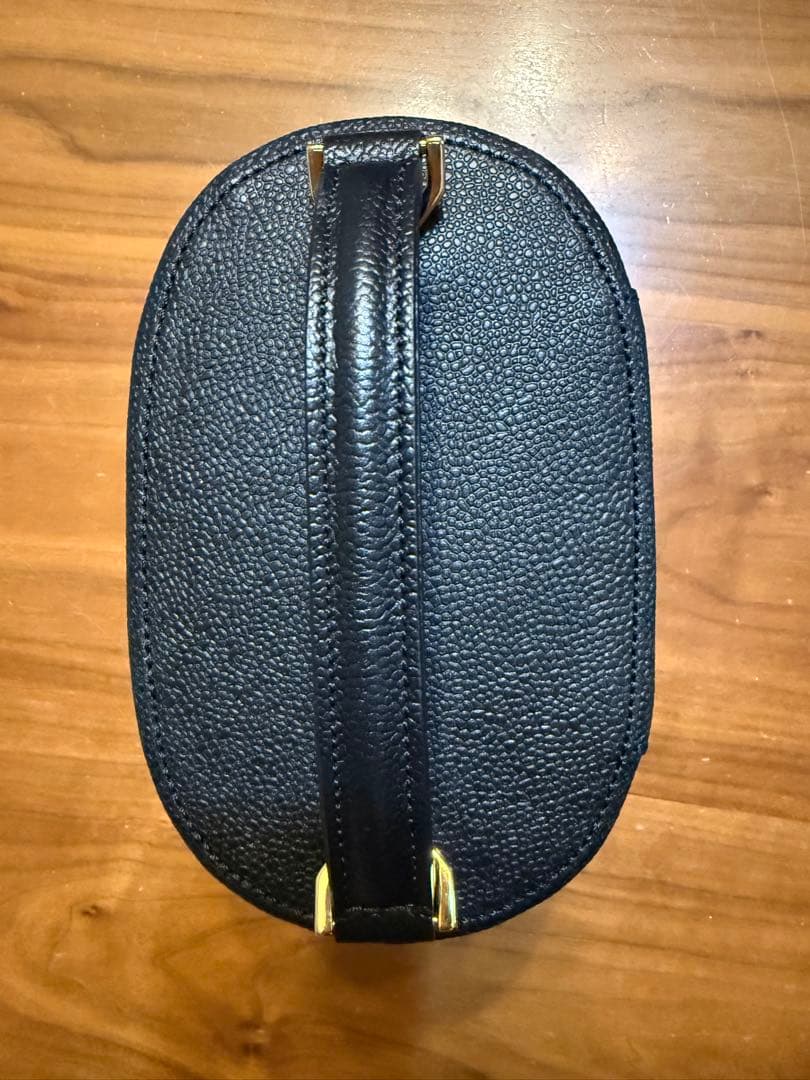 超美品 CHRISTIAN VILLA バニティバッグ レディース ブラック