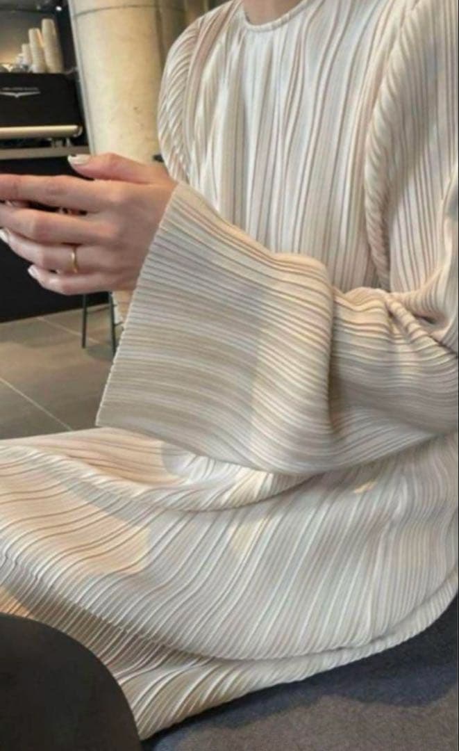 clastellar pleated long dress ワンピース