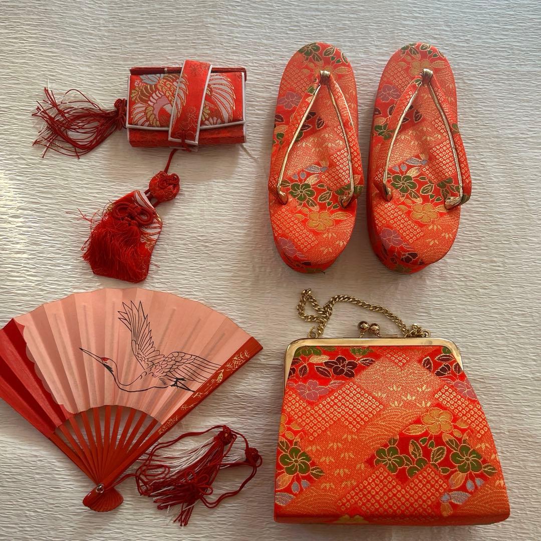 7歳　七五三　正絹着物　帯　帯揚げ　帯締め　しごき　はこせこ扇子バッグ草履セット