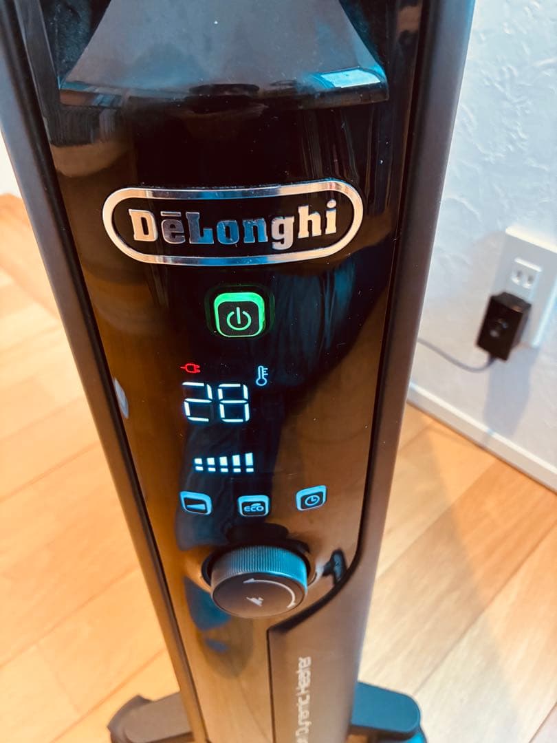 新品リモコン付き 傷無し　デロンギ オイルヒーター MDHU15-PB 動作OK