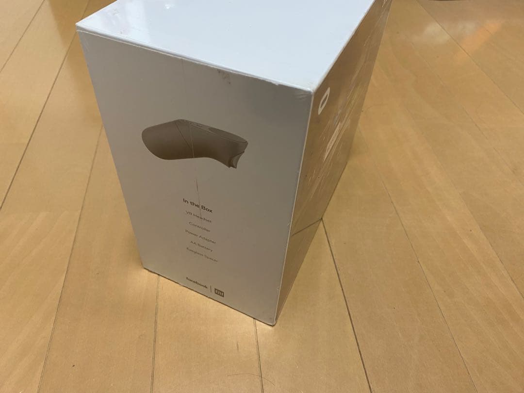 新品未開封　 Go スタンドアロンVR 64GB 箱に一部損傷あり