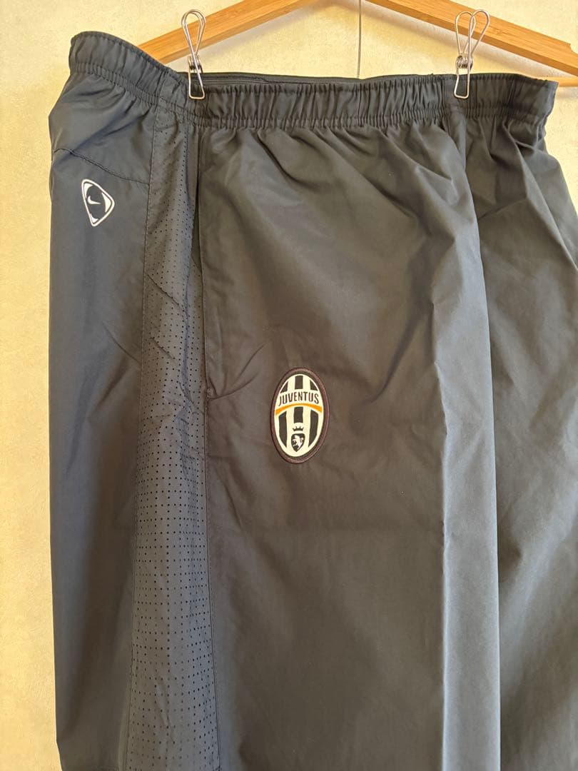 【新品】Juventus 黒 training suits(US size M)