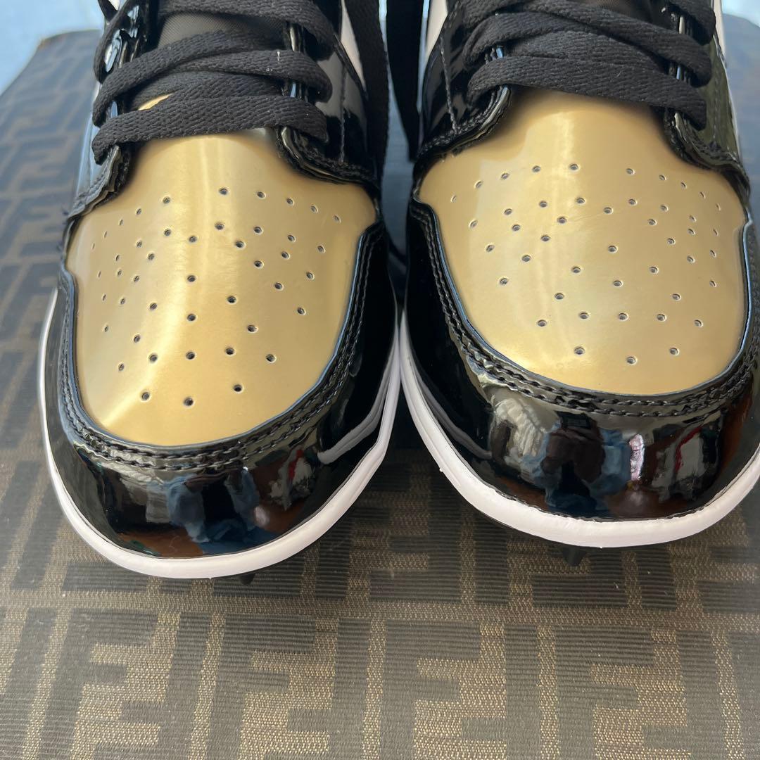 アメフトスパイク JORDAN メタリックゴールド・ブラック　サイズ26.5