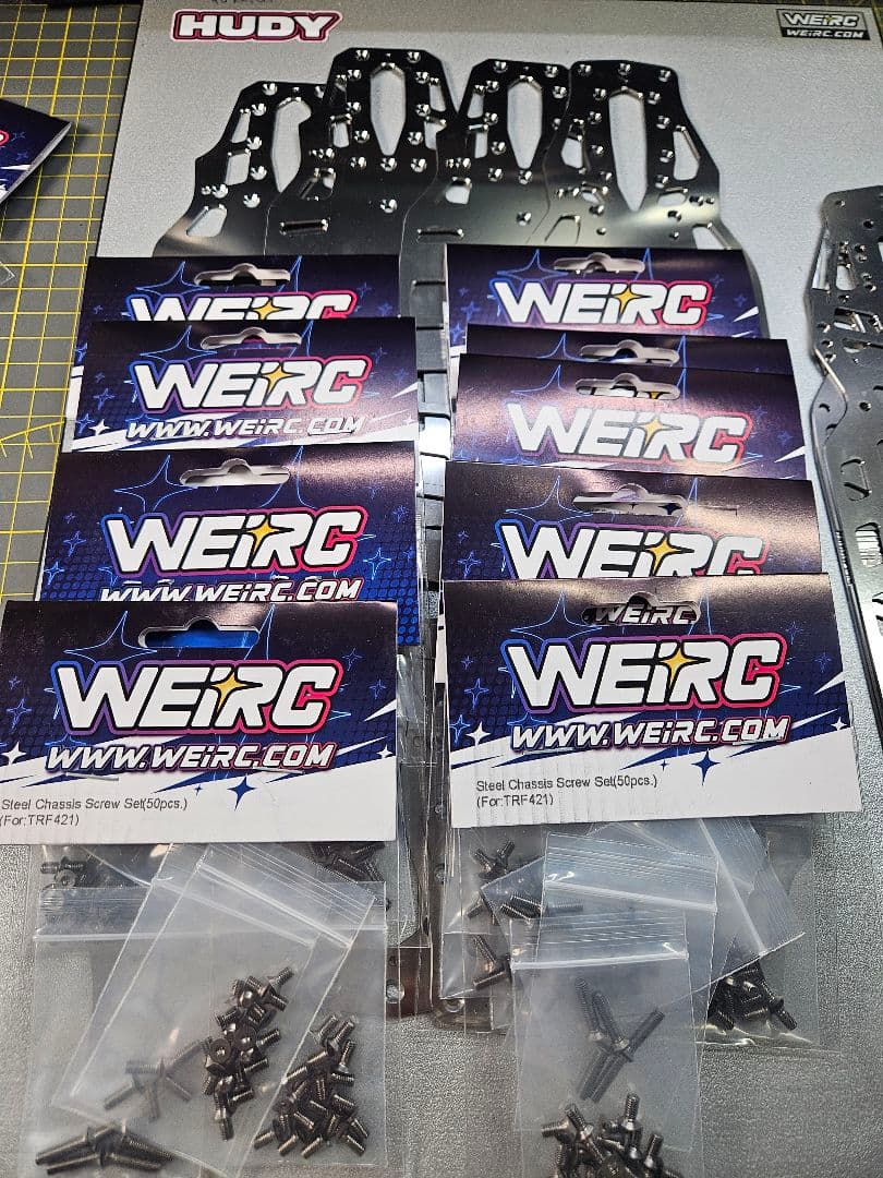 RCスキ者 TRF421 1.2mmスチールシャーシセット*4 ビス*5