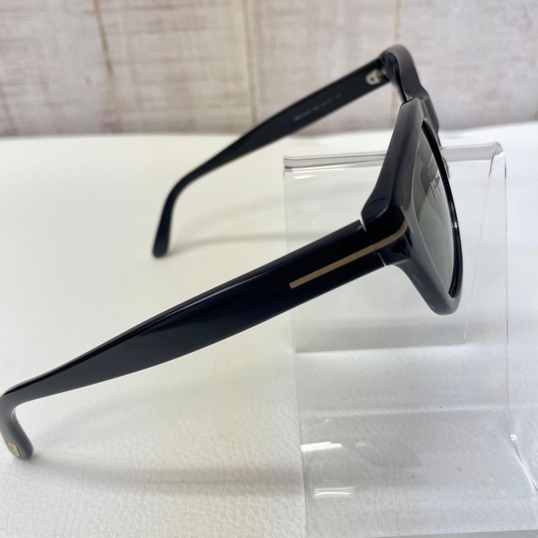 あ*さ様 TOM FORD ブラックフレーム　度入りサングラス ケース付き