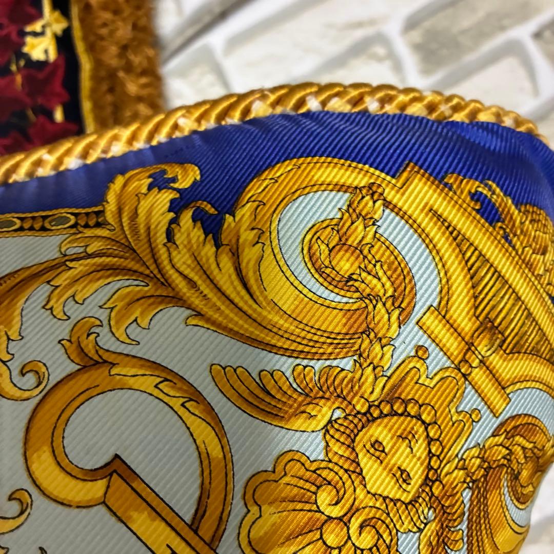 ヴェルサーチ シルク クッションセット