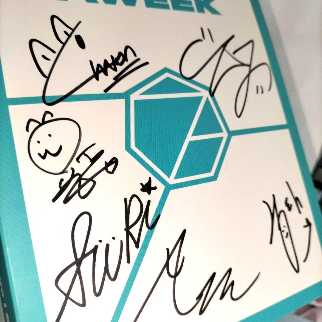 ⭐メンバー本人直筆サイン入り⭐AWEEK THE MORE I SEE