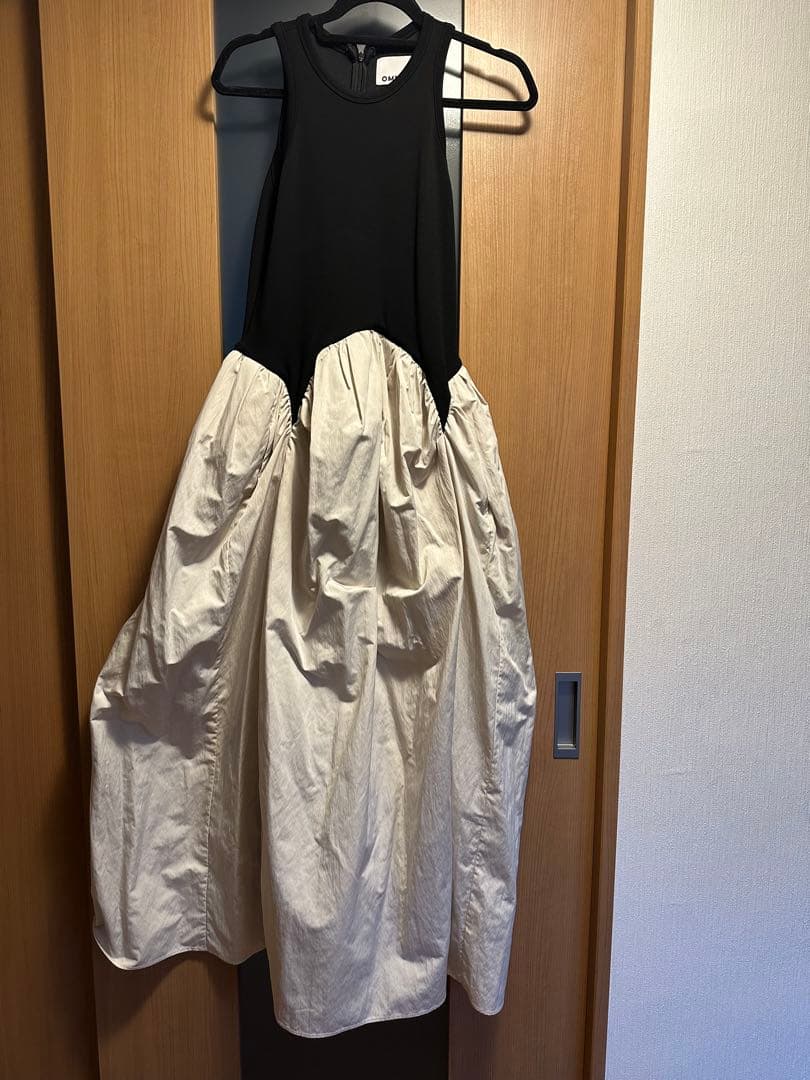 ⭐︎MH様用⭐︎正規品OMMO ARCH FLOW GATHER ワンピース