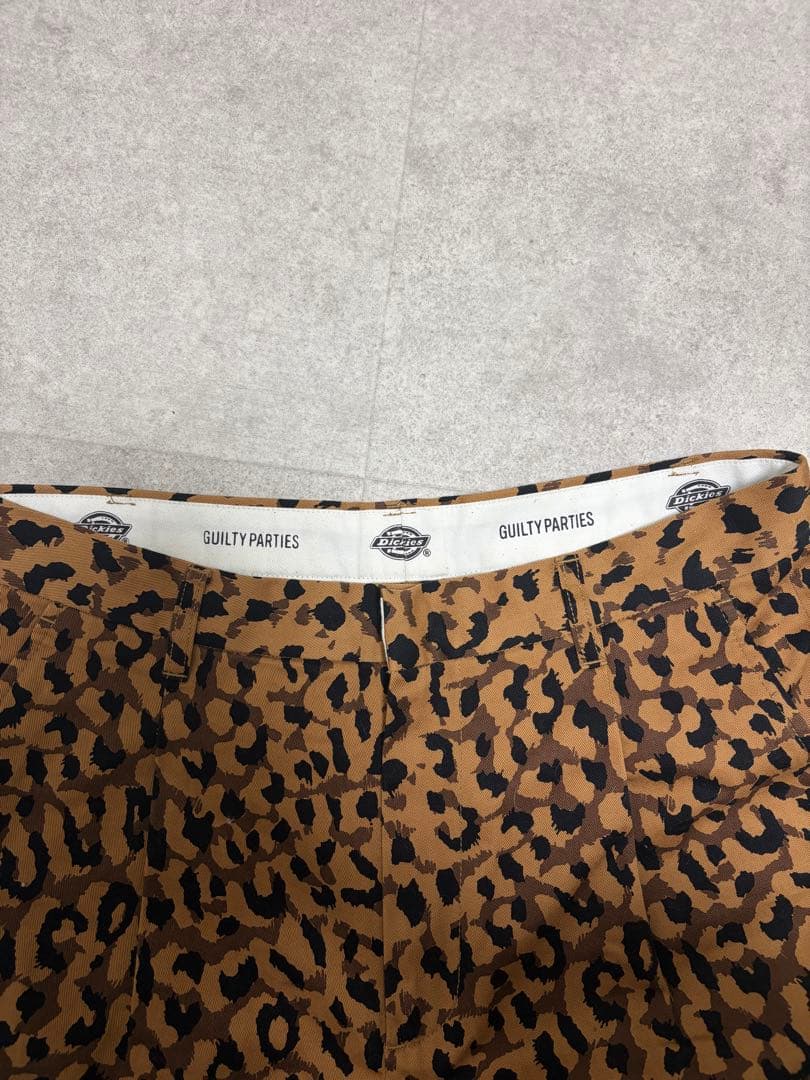 GUILTY PARTIES ヒョウ柄ショートパンツDickesコラボ
