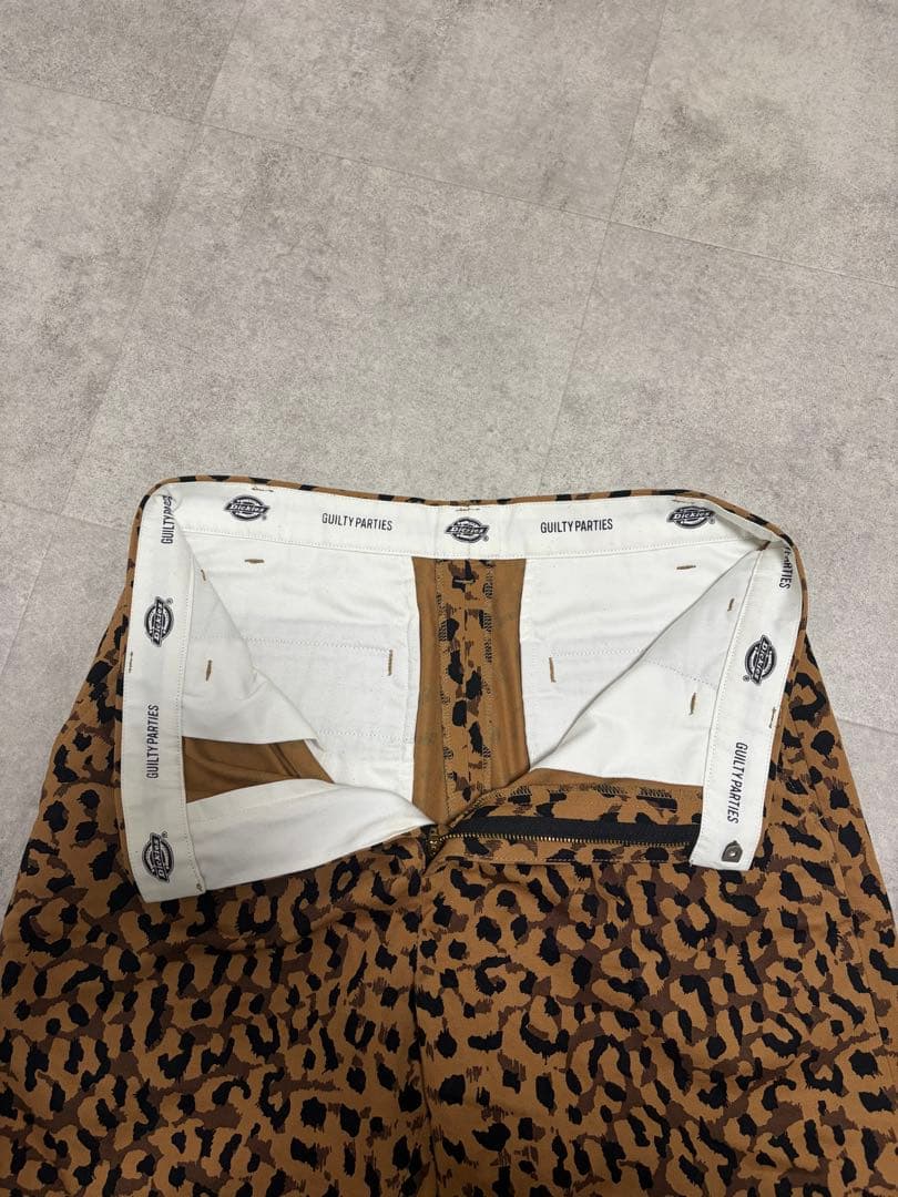GUILTY PARTIES ヒョウ柄ショートパンツDickesコラボ