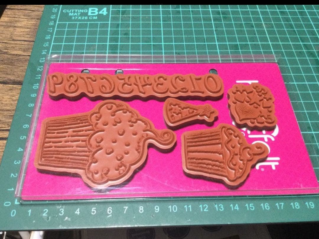 Heartfelt Creations スタンプセット 3点