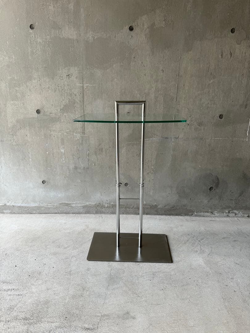 ガラストップサイドテーブル