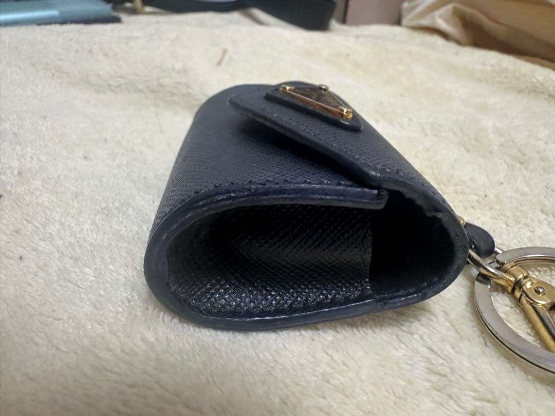 PRADA サフィアーノレザー　AirPods Proケース ネイビー