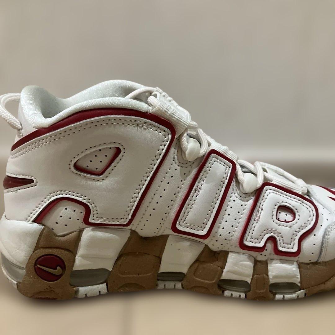 訳あり　NIKE レディース　エアスニーカー　22.5