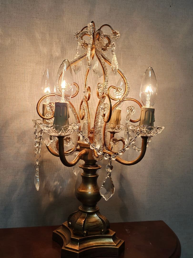 アンティークテーブルシャンデリア