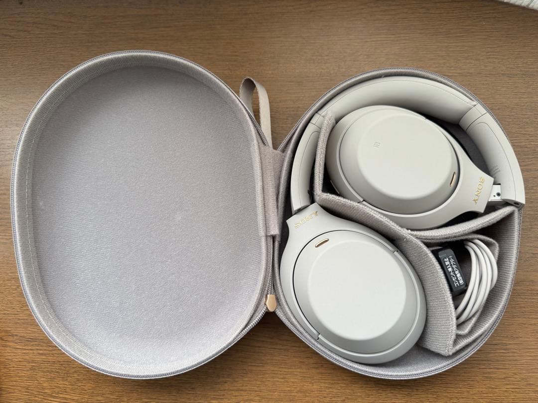 ソニー ワイヤレスヘッドホン WH-1000XM4
