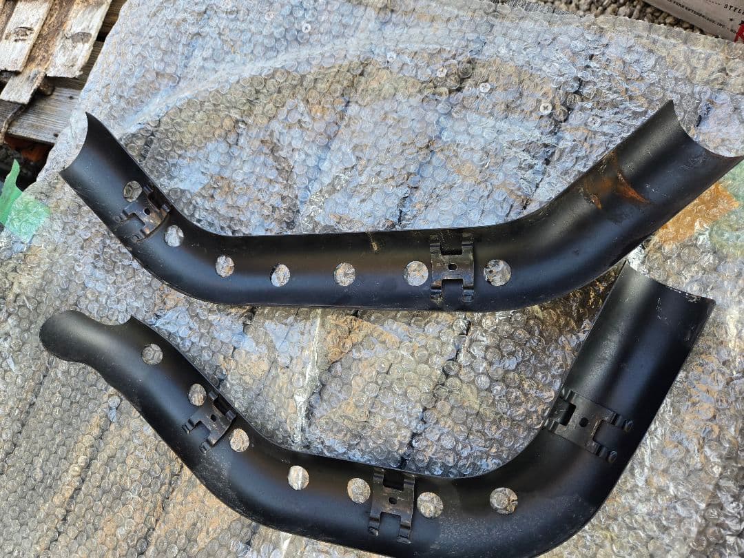 ハーレースポーツスター　スクリーミンイーグルマフラー　ヒートシールド　ブラック