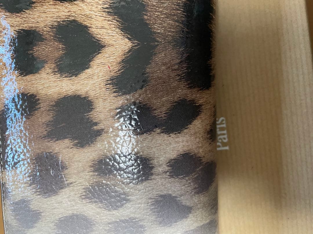 あ*き様 クリスチャンルブタン　長財布　レオパード　美品