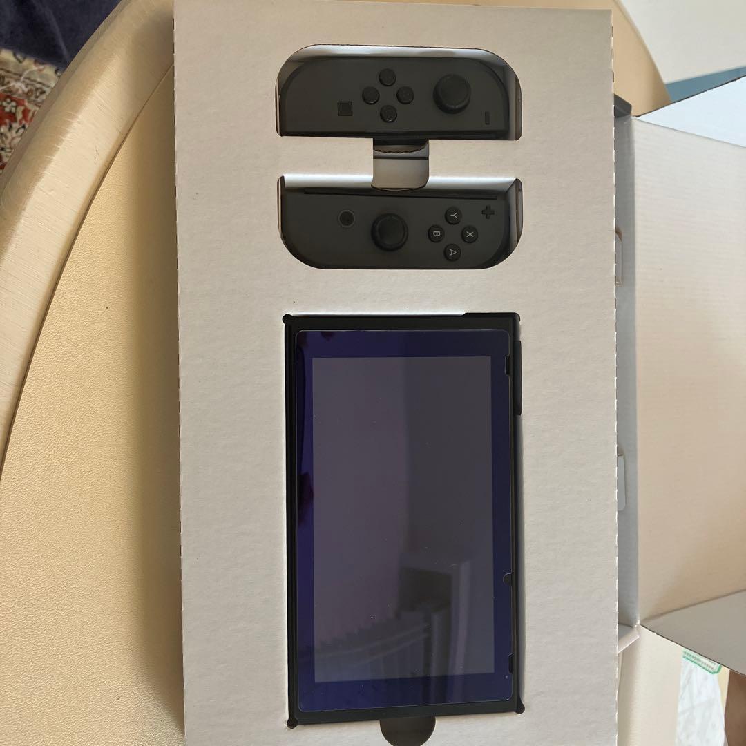 Nintendo Switch 本体（箱、付属品あり）