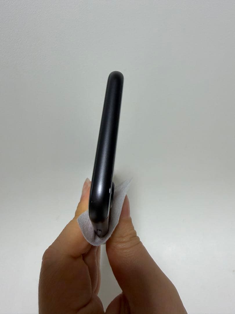 iPhone 8ブラック 本体