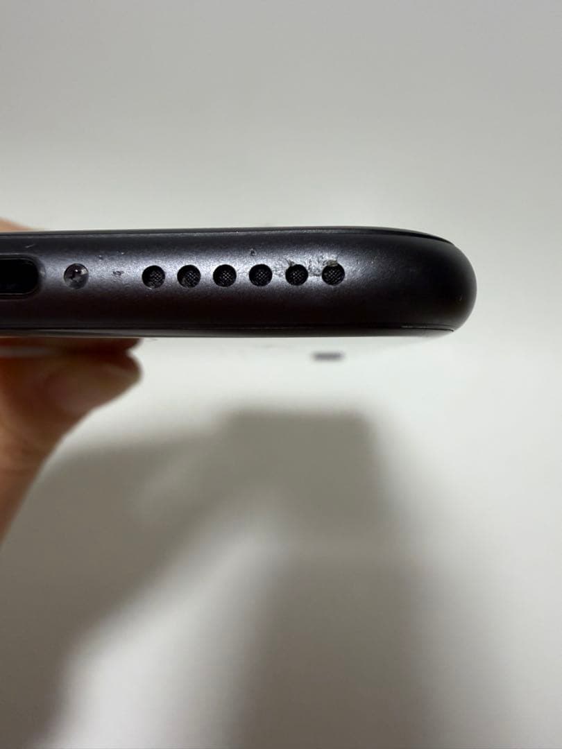 iPhone 8ブラック 本体