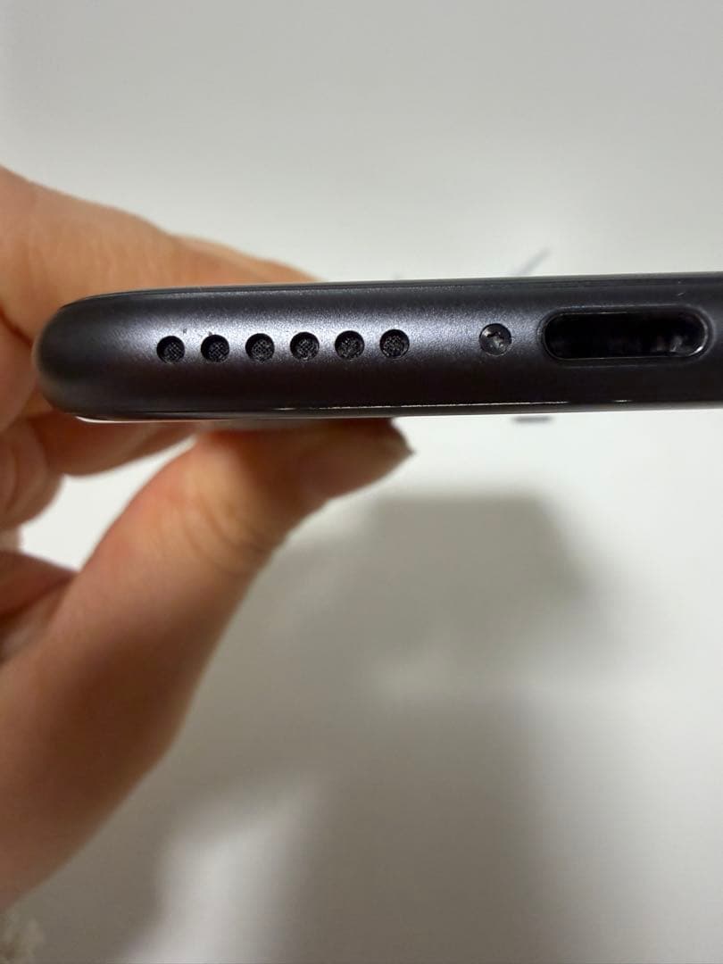 iPhone 8ブラック 本体