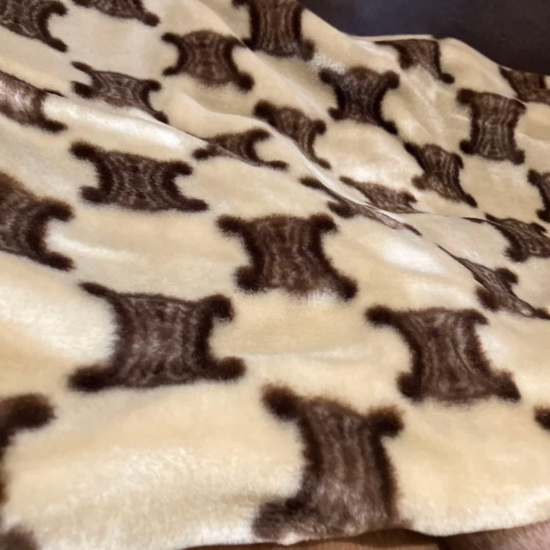 ❤️新品❤️日本製　CELINE マカダム柄アクリルニューマイヤー毛布・西川産業
